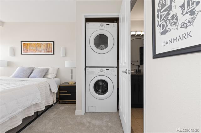 100 Park Avenue W Unit: 1403