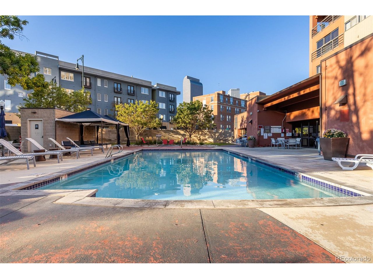 100 Park Ave W 1403