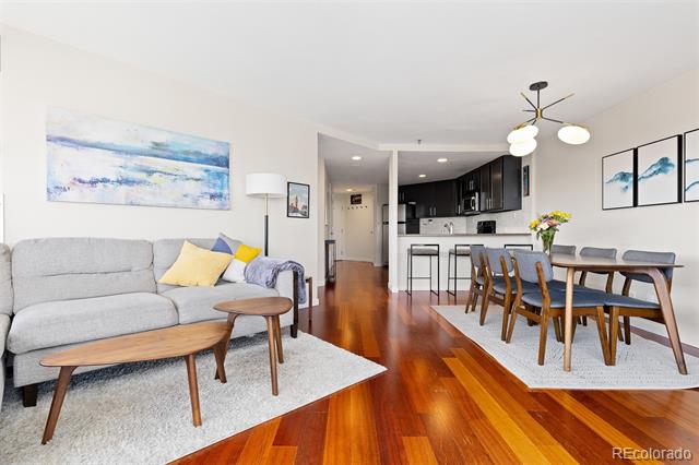 100 Park Avenue W Unit: 1403
