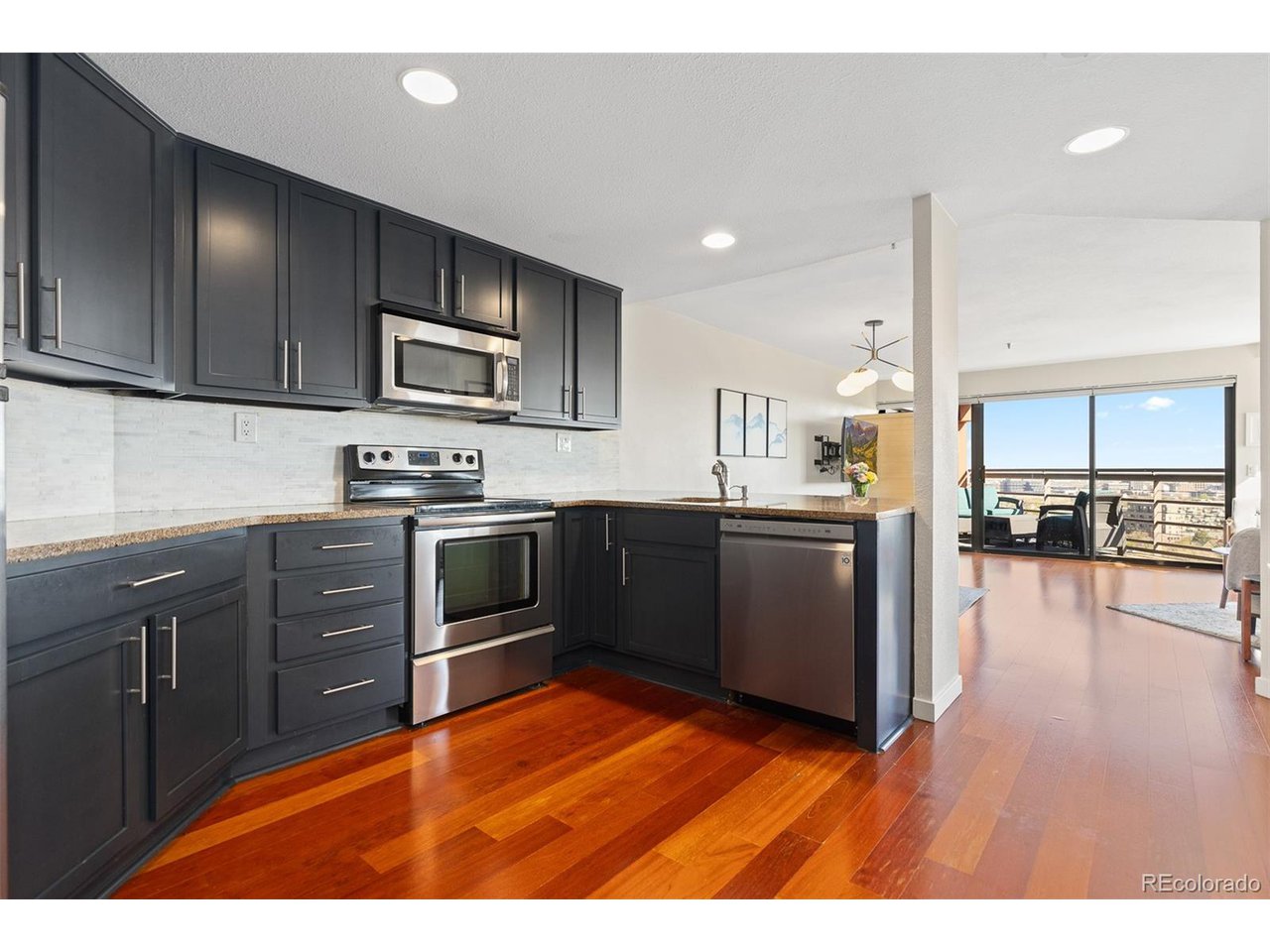100 Park Ave W 1403