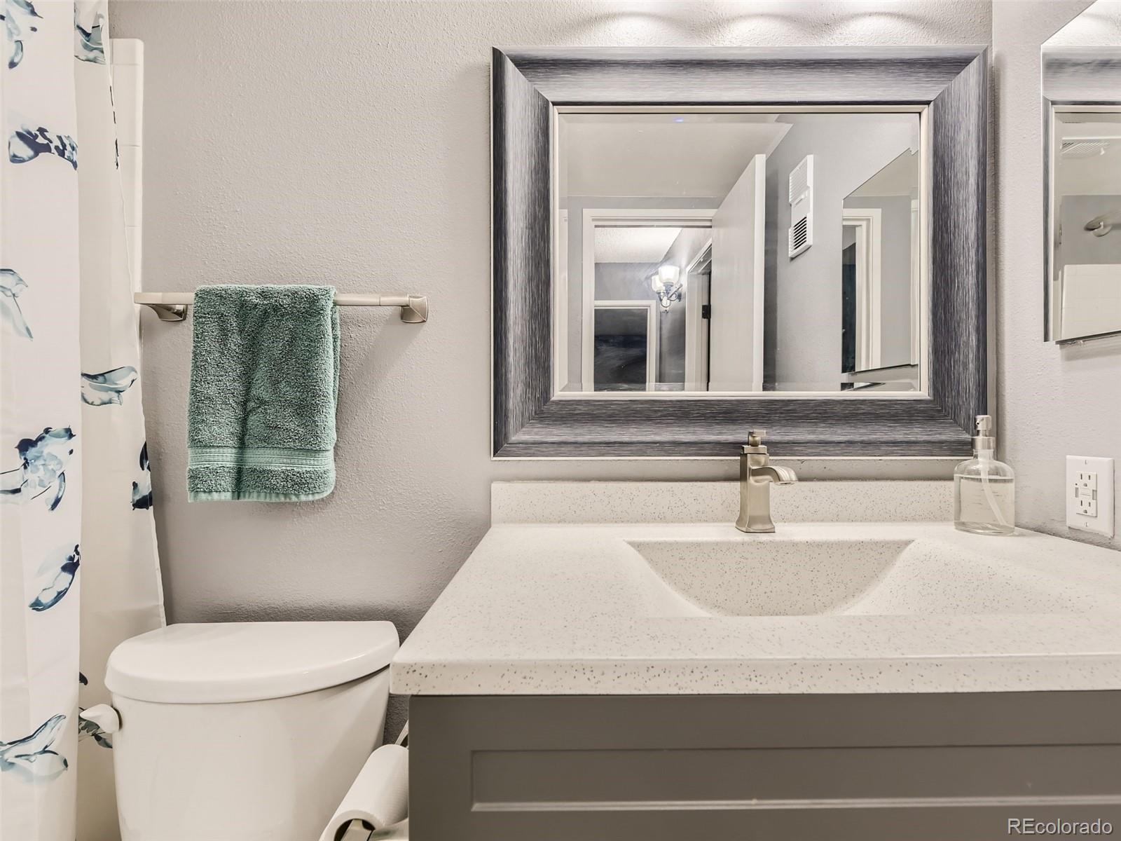 12021 E Harvard Avenue Unit: 202