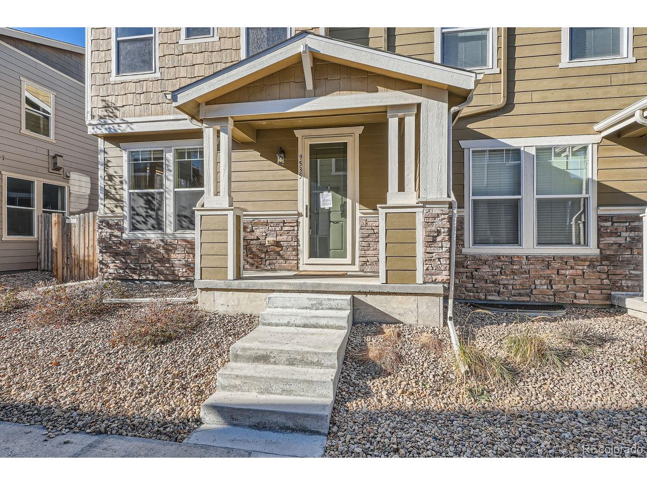 9535 E Alabama Cir