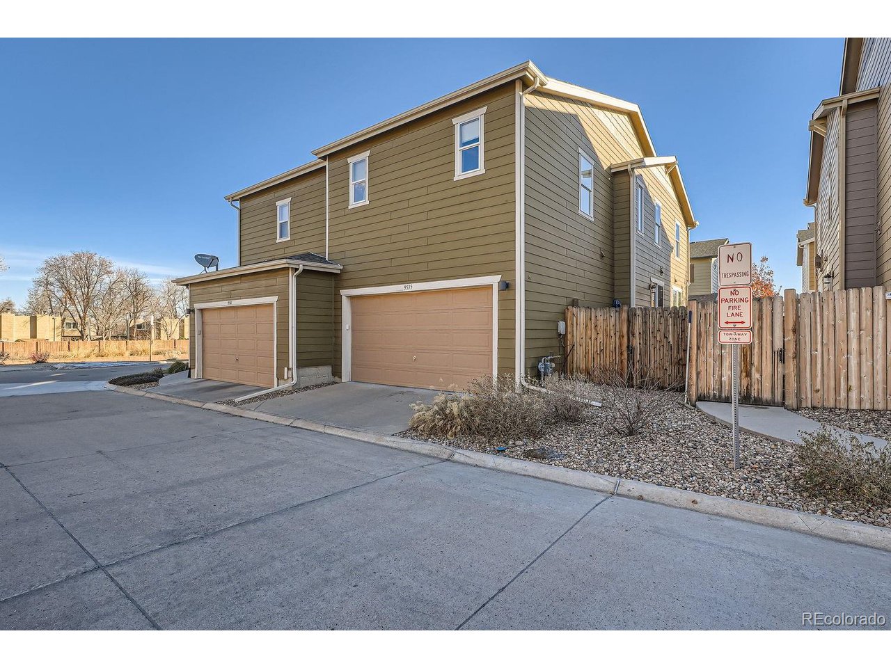 9535 E Alabama Cir