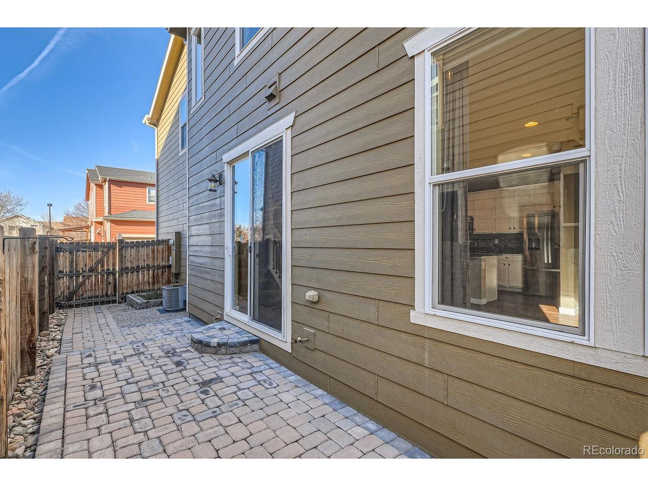 9535 E Alabama Cir