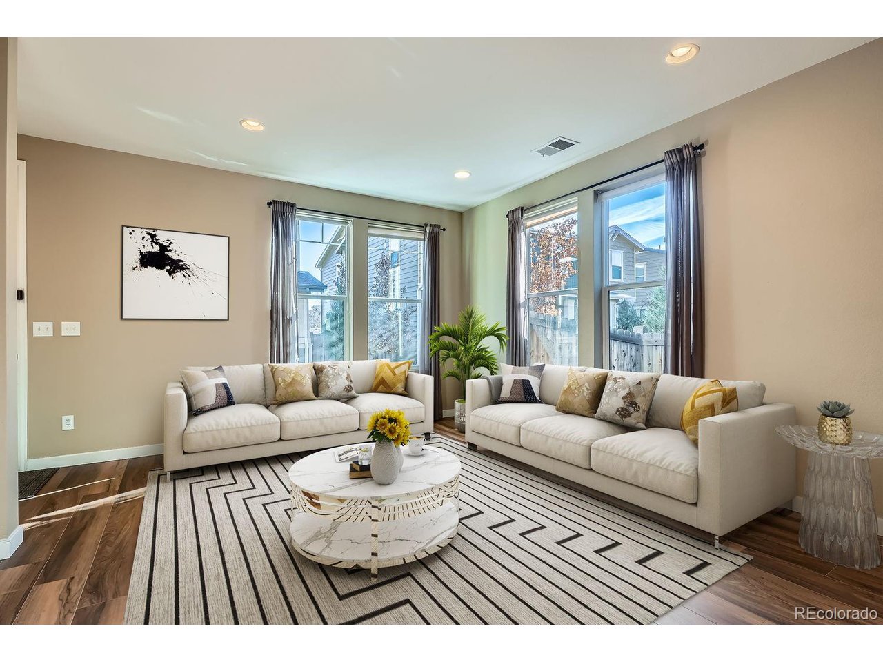 9535 E Alabama Cir