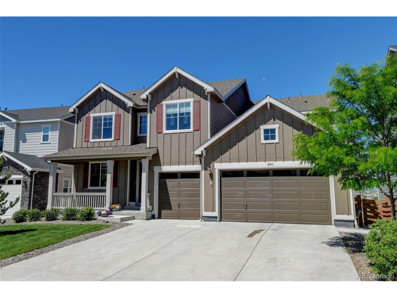 890 Flora View Dr