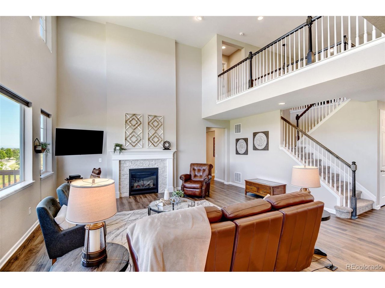 890 Flora View Dr