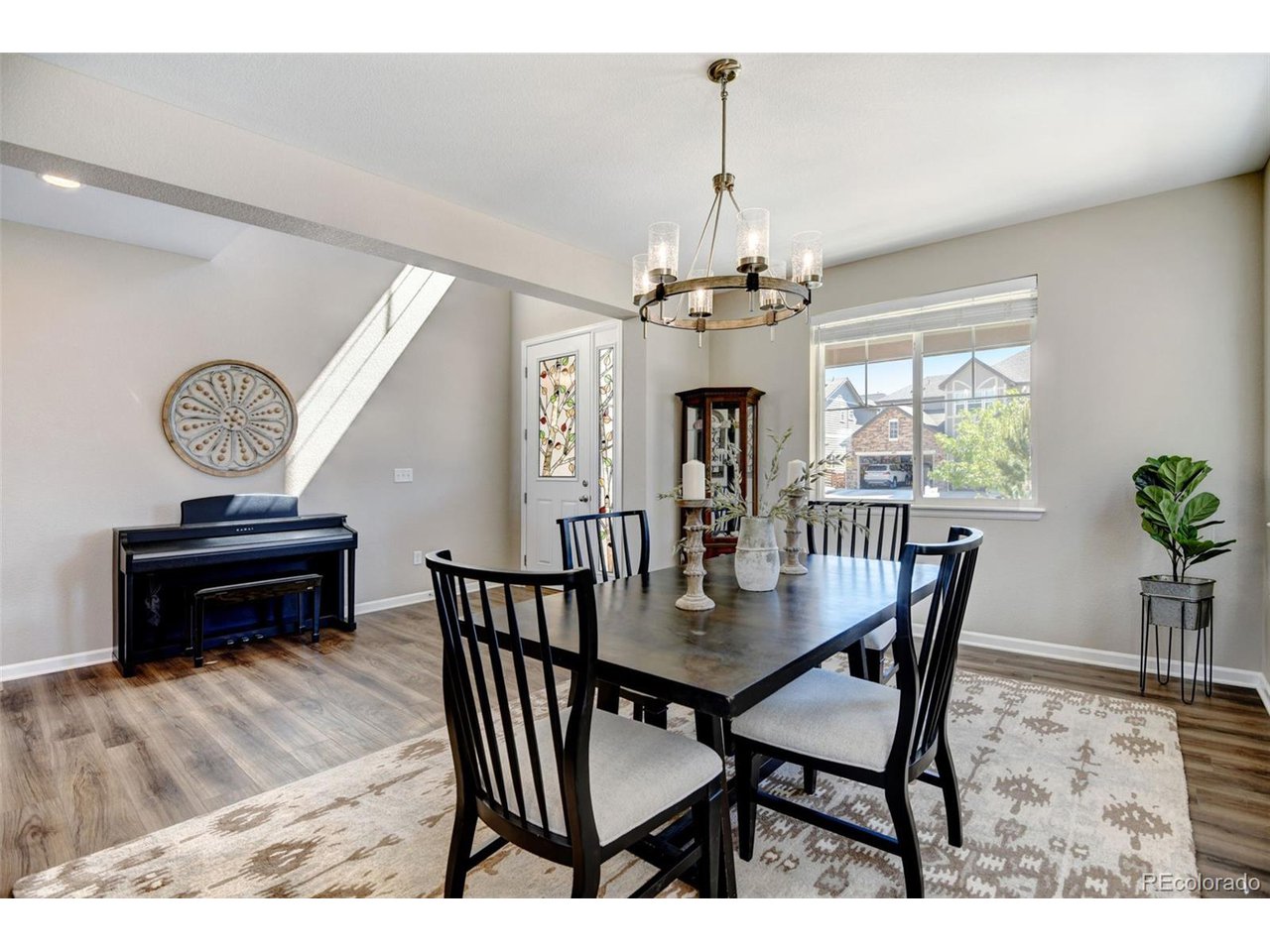 890 Flora View Dr