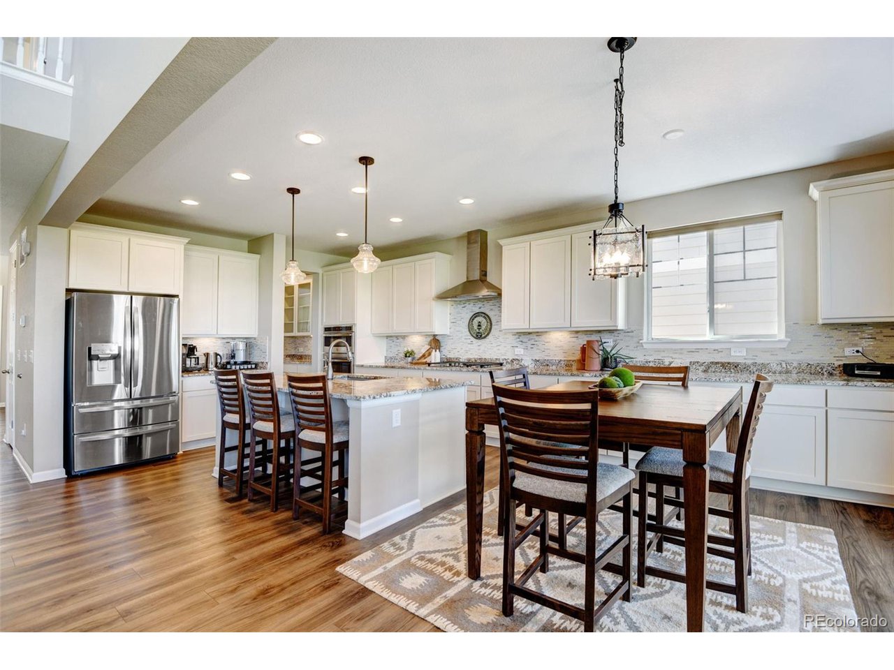 890 Flora View Dr
