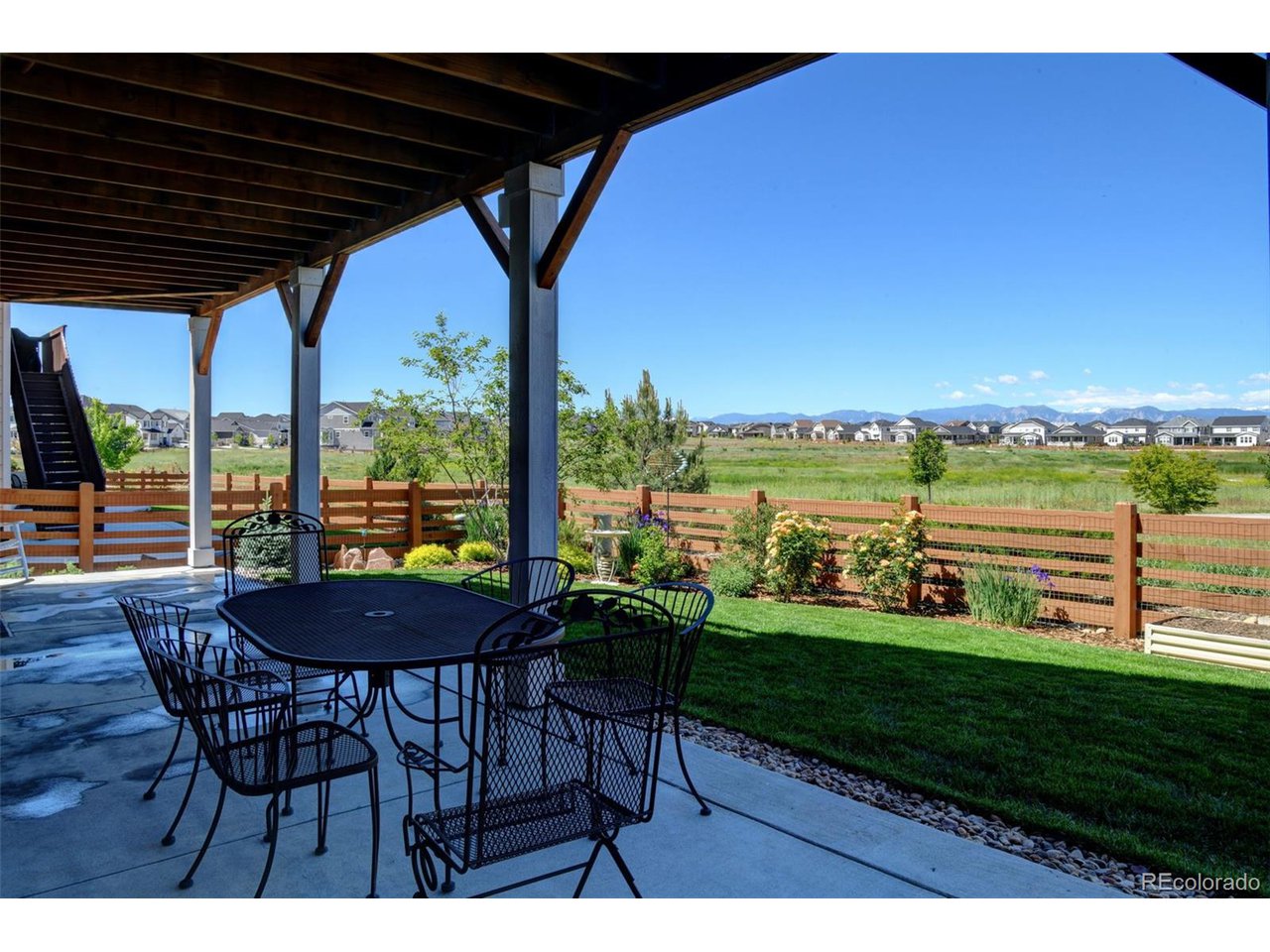 890 Flora View Dr