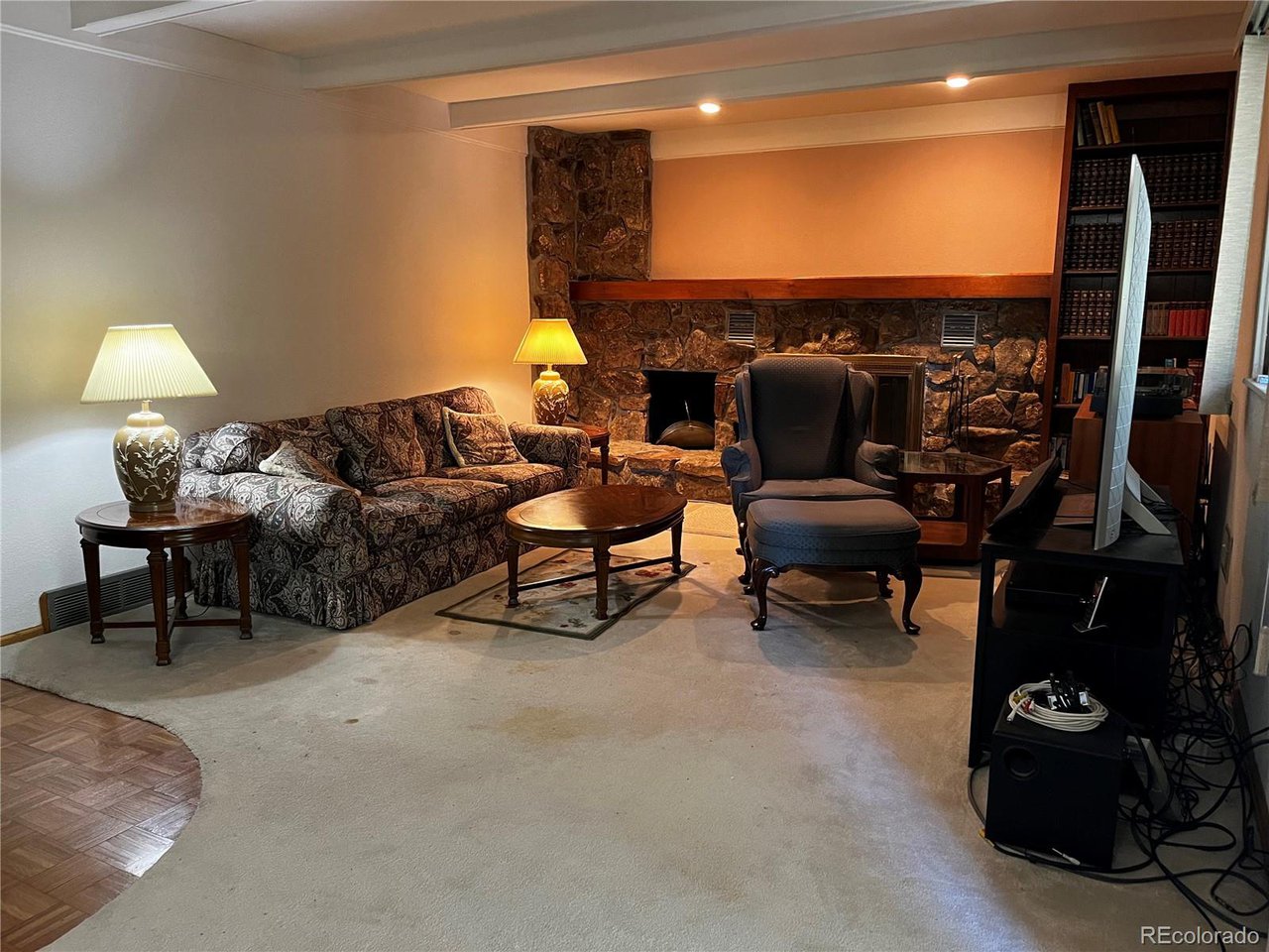 227 Eldridge Ct