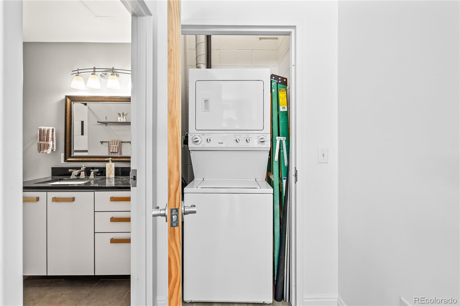 3100 Huron Street Unit: 1A