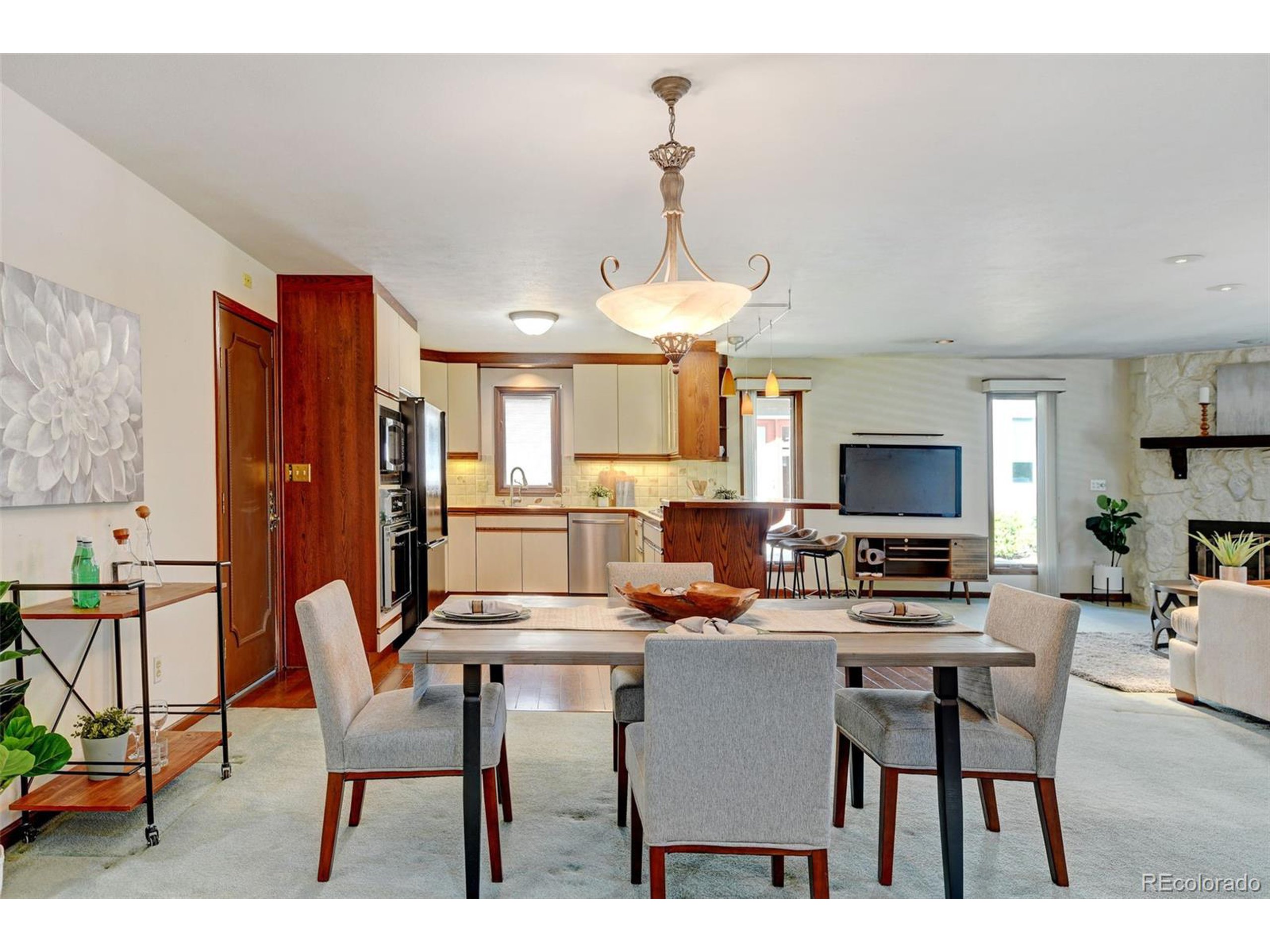 51 Scott Dr S