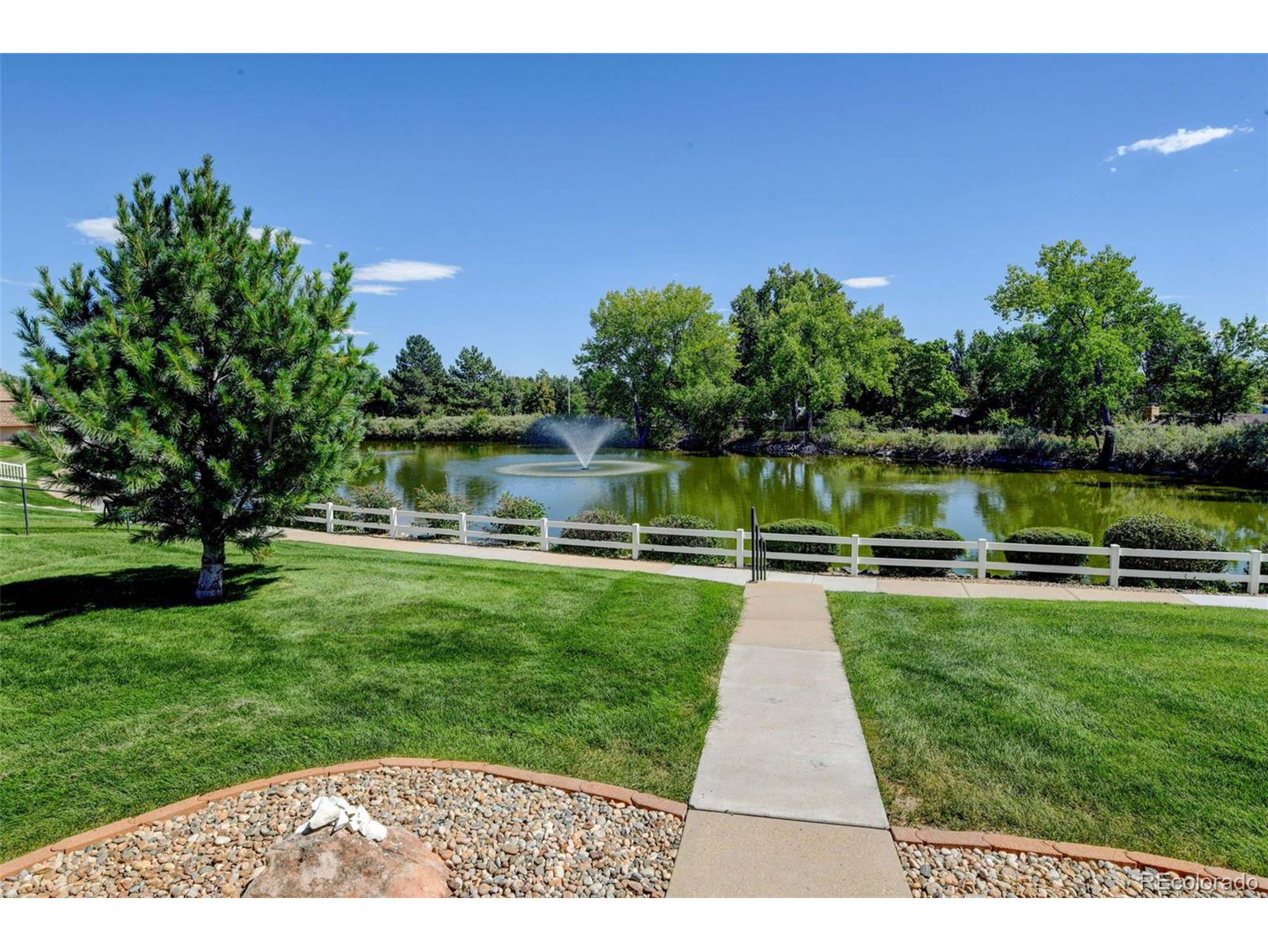 51 Scott Dr S