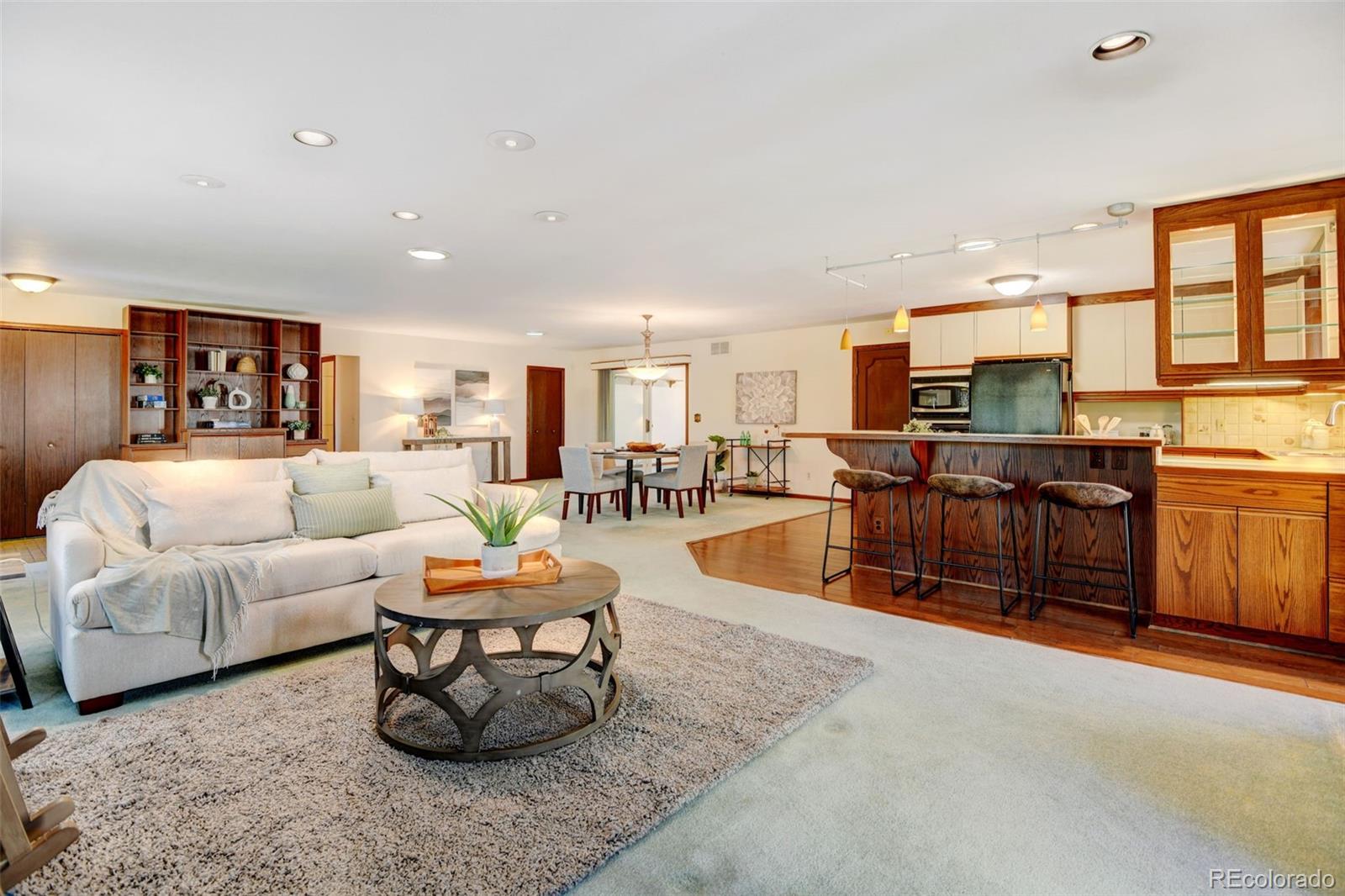 51 Scott Drive S