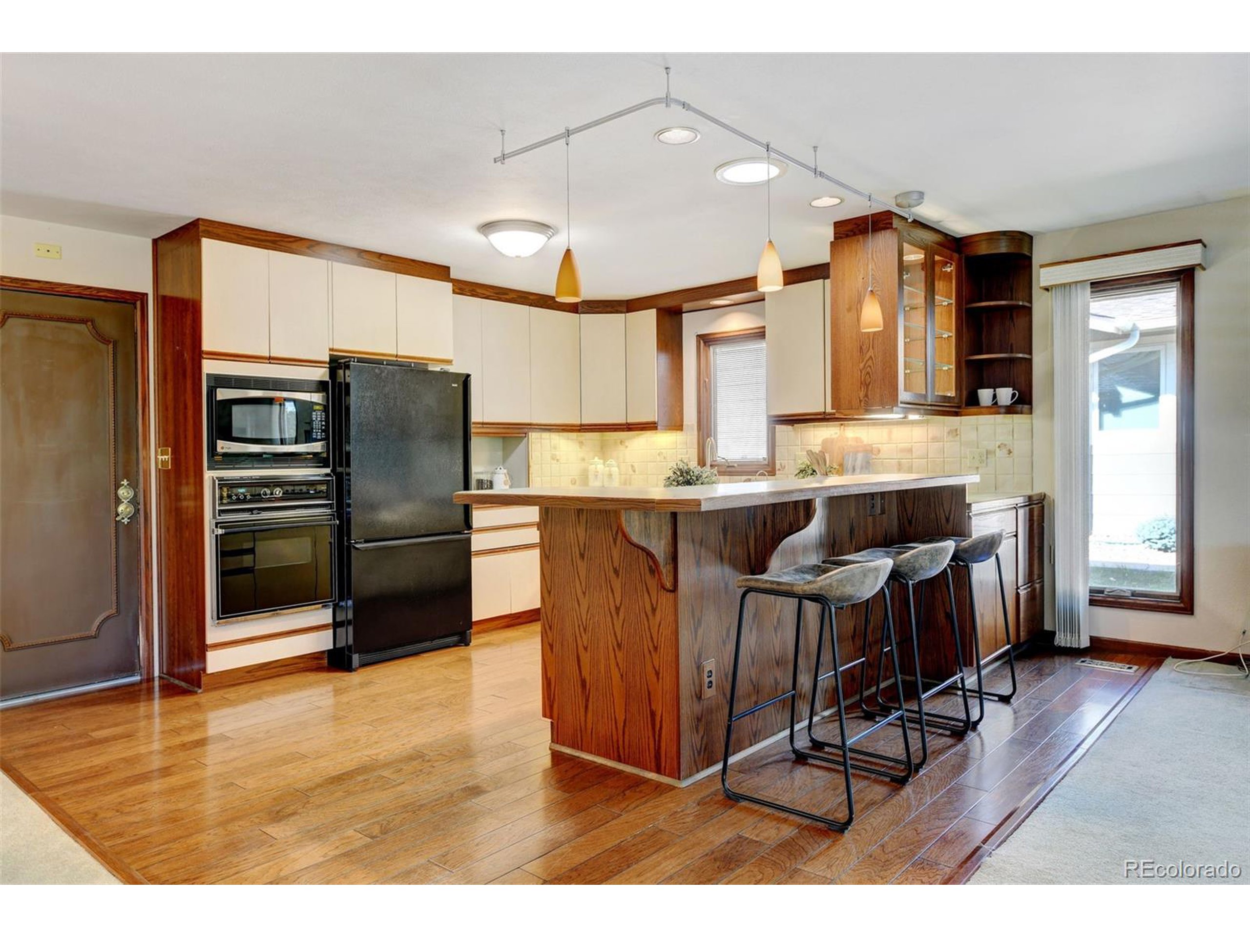 51 Scott Dr S
