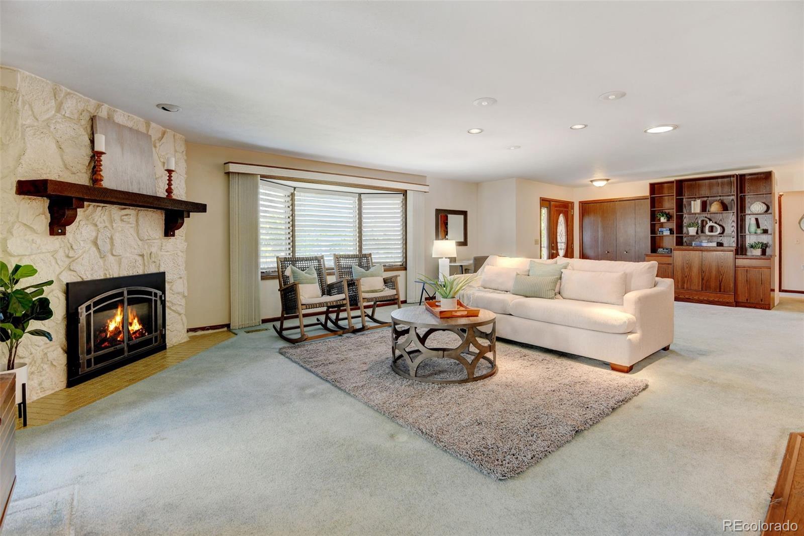 51 Scott Drive S