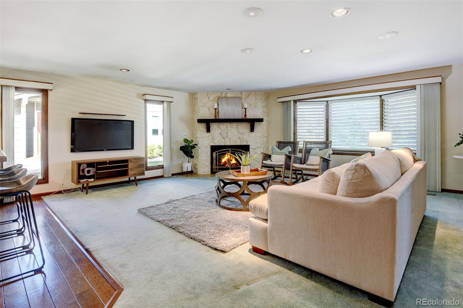 51 Scott Drive S