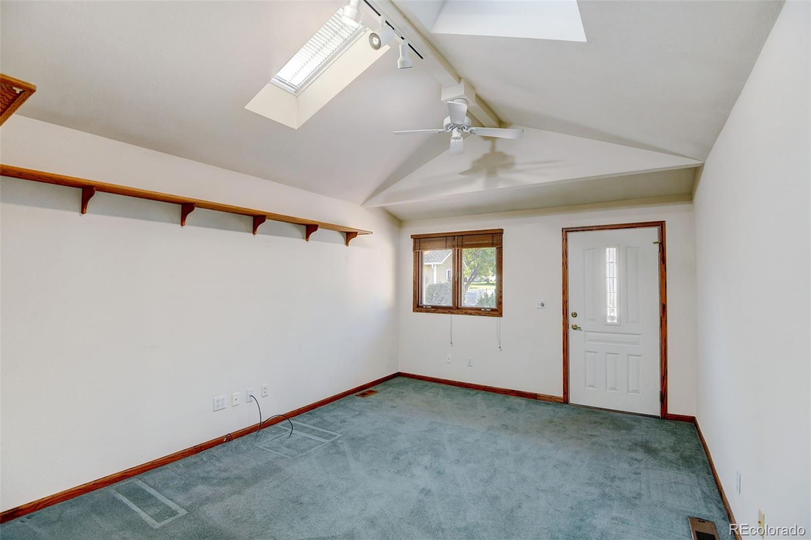 51 Scott Drive S