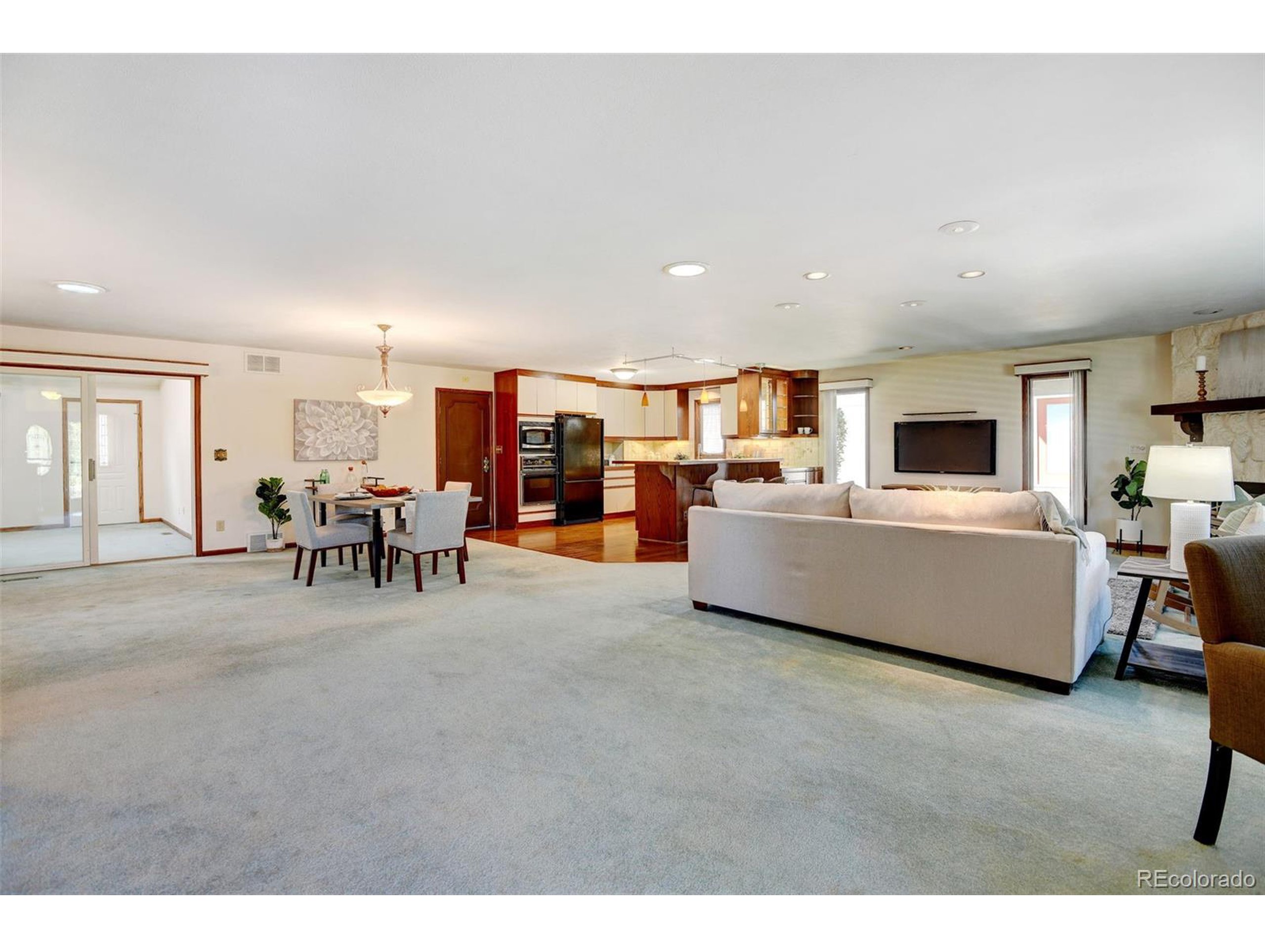 51 Scott Dr S