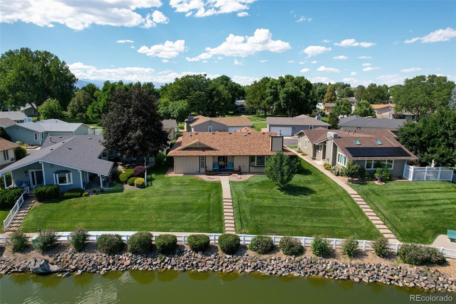 51 Scott Drive S