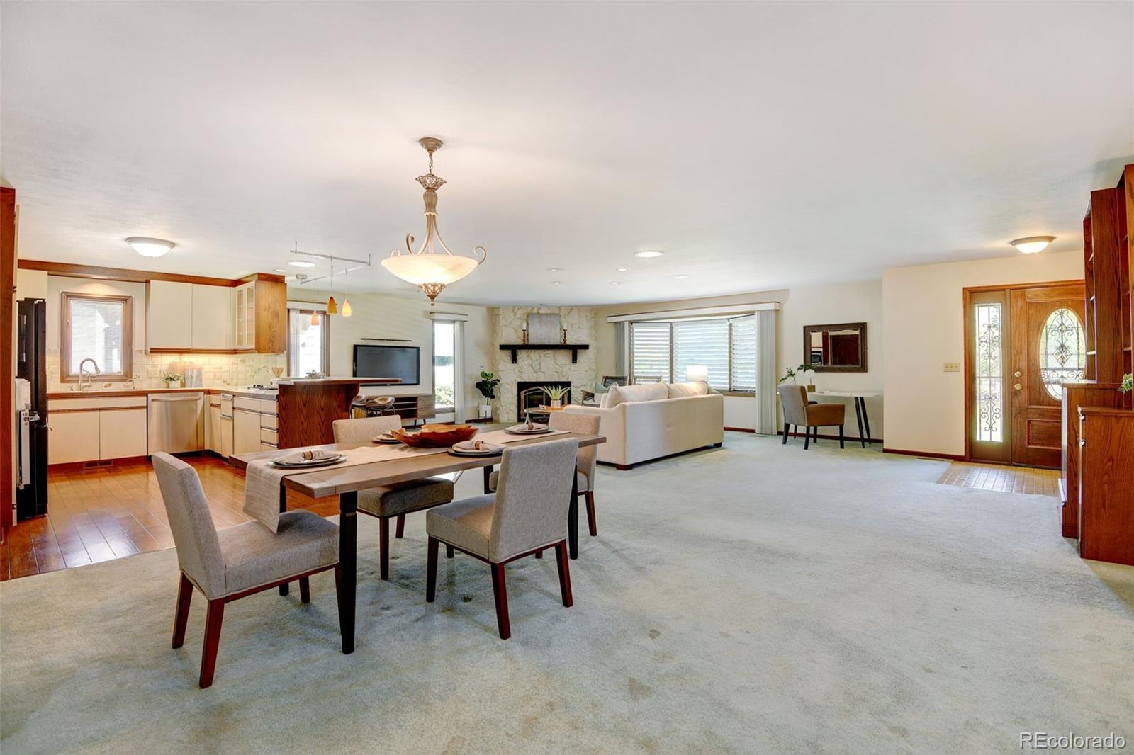 51 Scott Drive S
