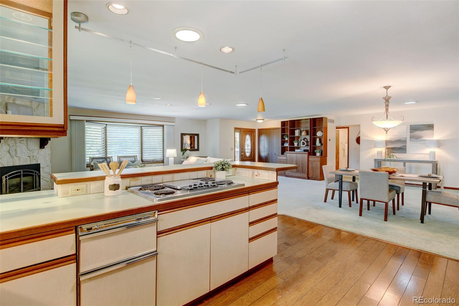 51 Scott Drive S
