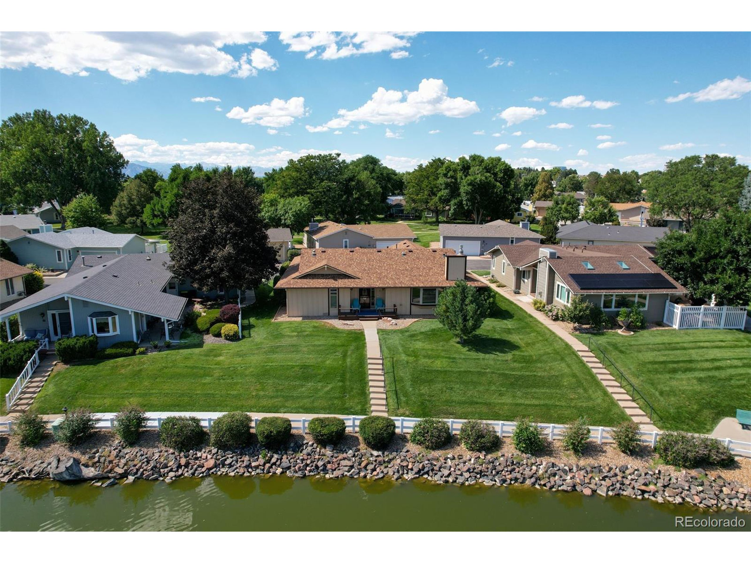 51 Scott Dr S