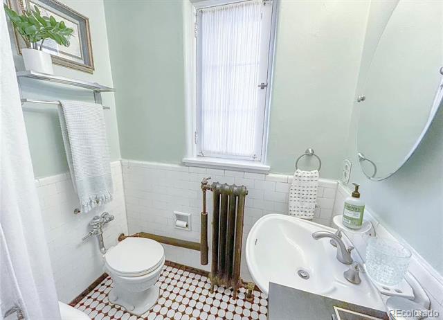 1515 E 9th Avenue Unit: 201
