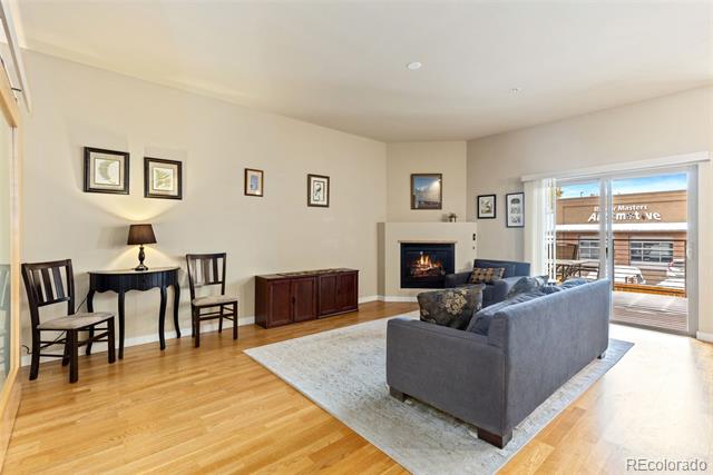 1057 W Century Drive Unit: 220