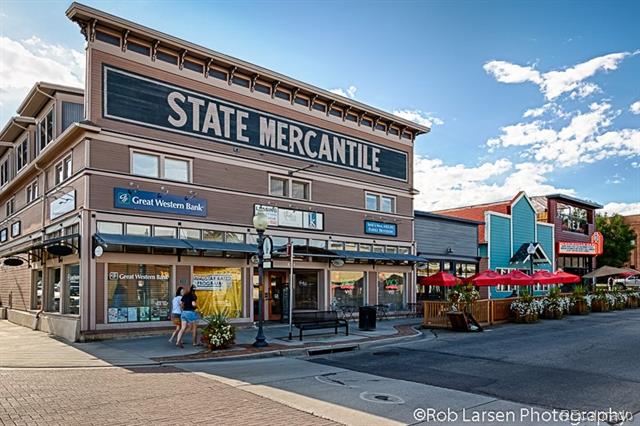 1057 W Century Drive Unit: 220