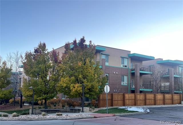 1057 W Century Drive Unit: 220
