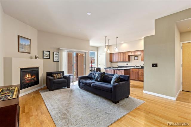1057 W Century Drive Unit: 220