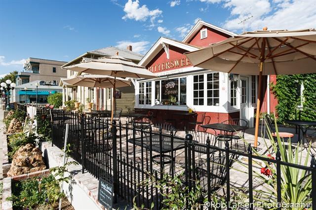 1057 W Century Drive Unit: 220