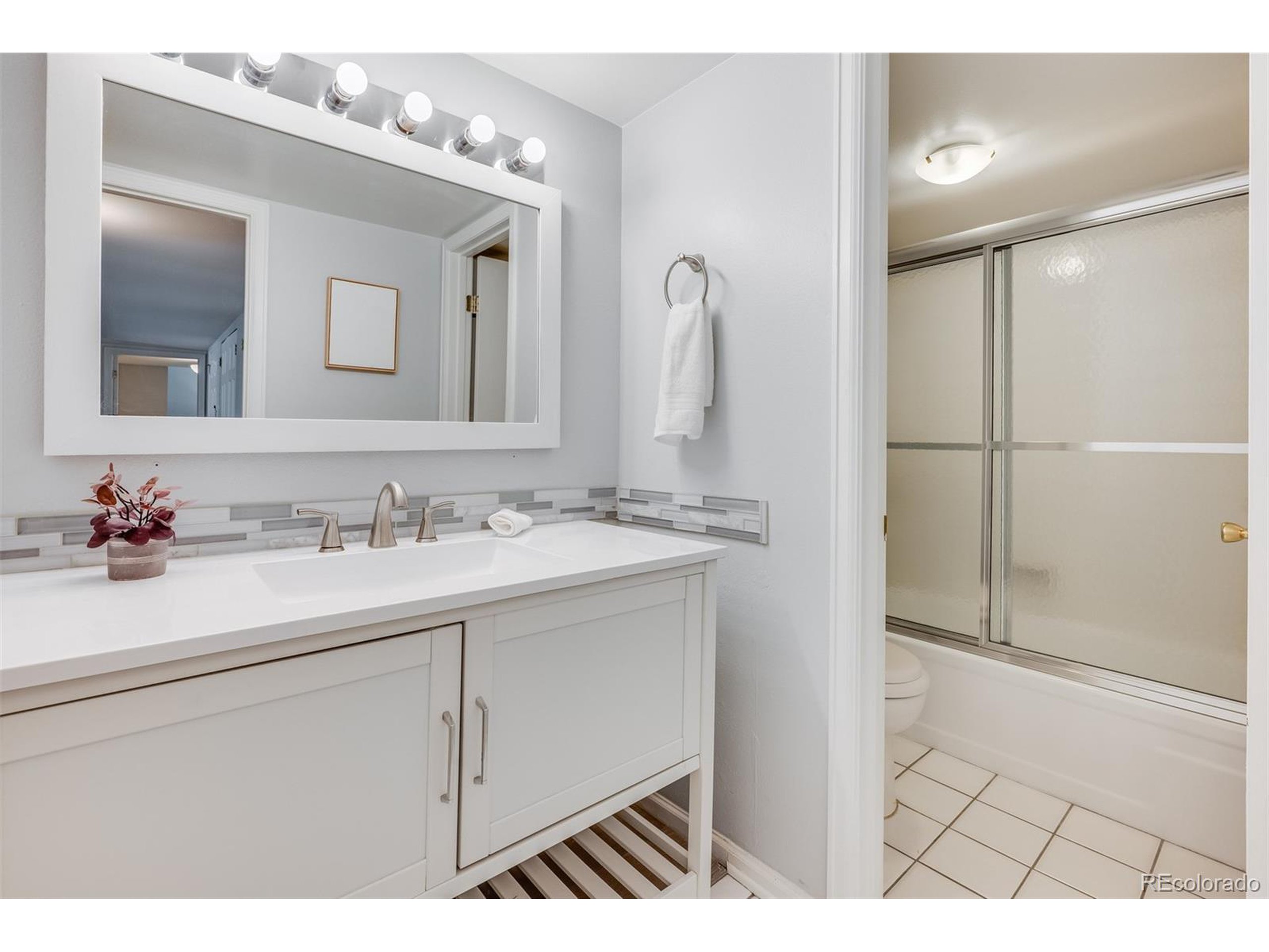 3141 S Tamarac Dr F301