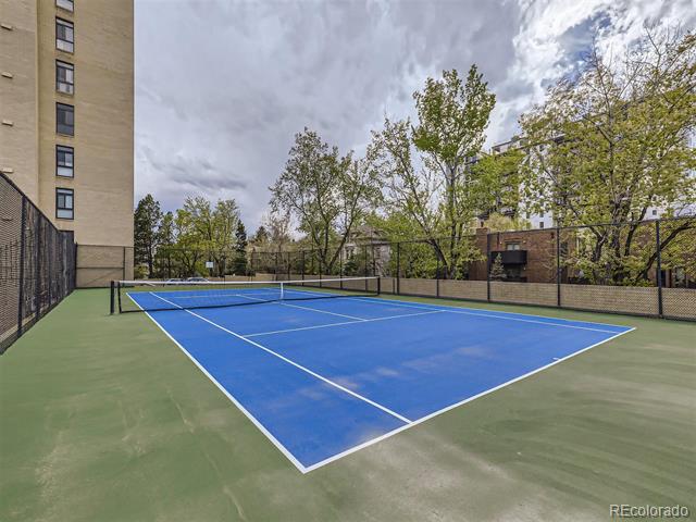 800 Pearl Street Unit: 204