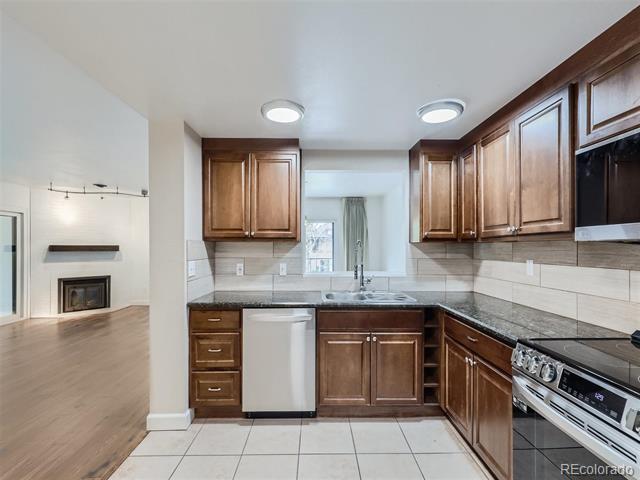 800 Pearl Street Unit: 204