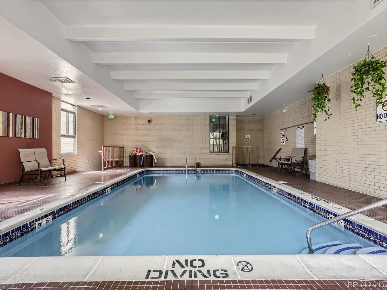 800 Pearl St 204