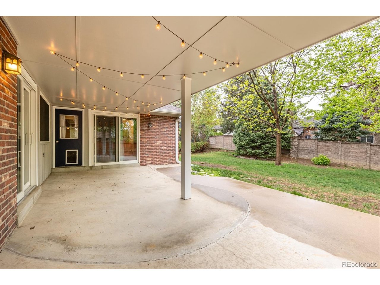 2622 S Brentwood Ct