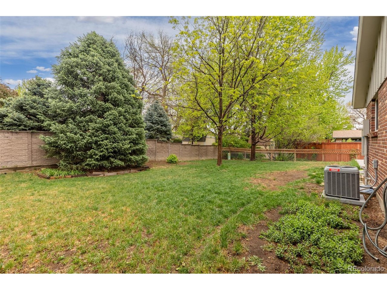 2622 S Brentwood Ct
