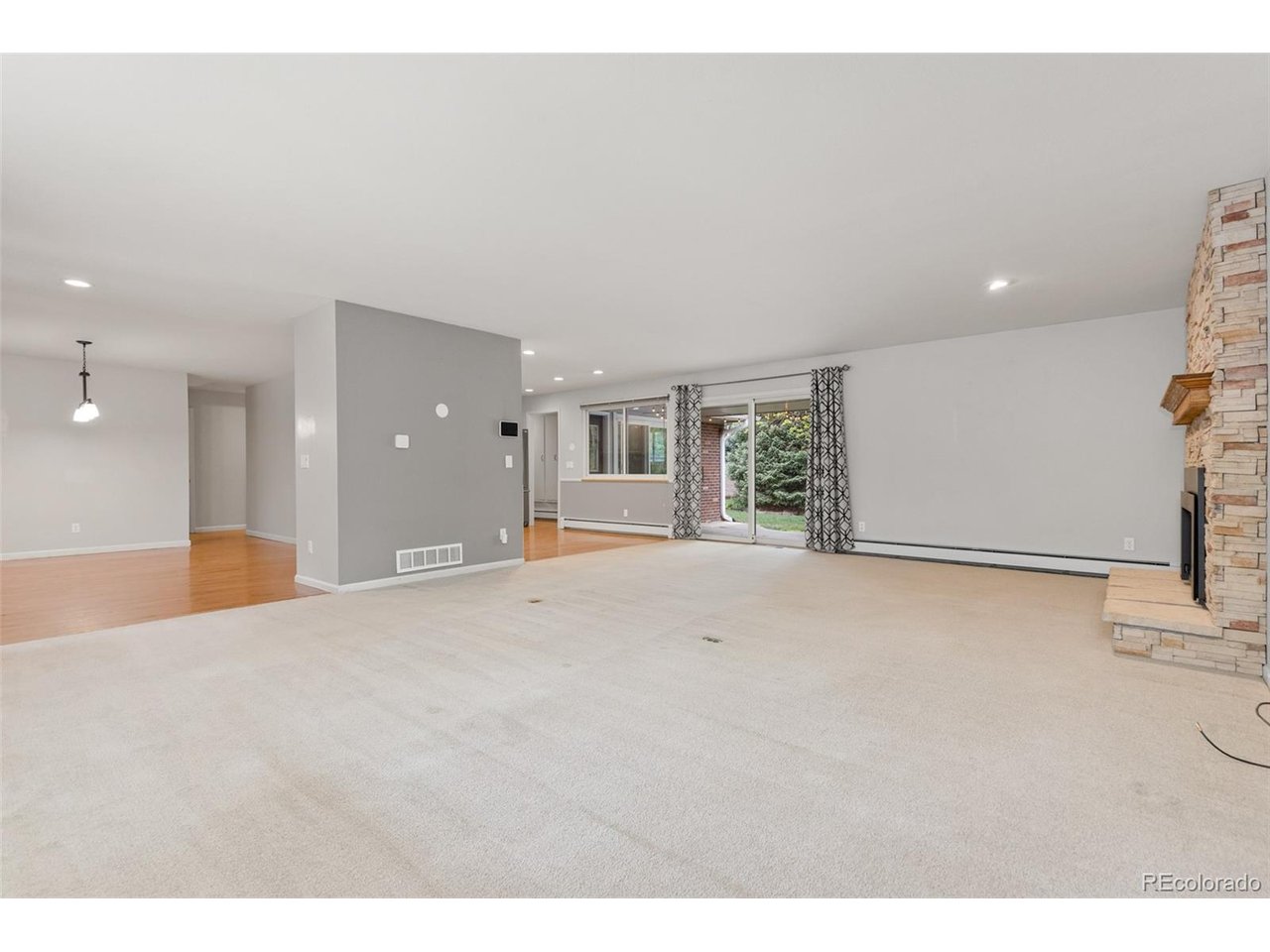 2622 S Brentwood Ct