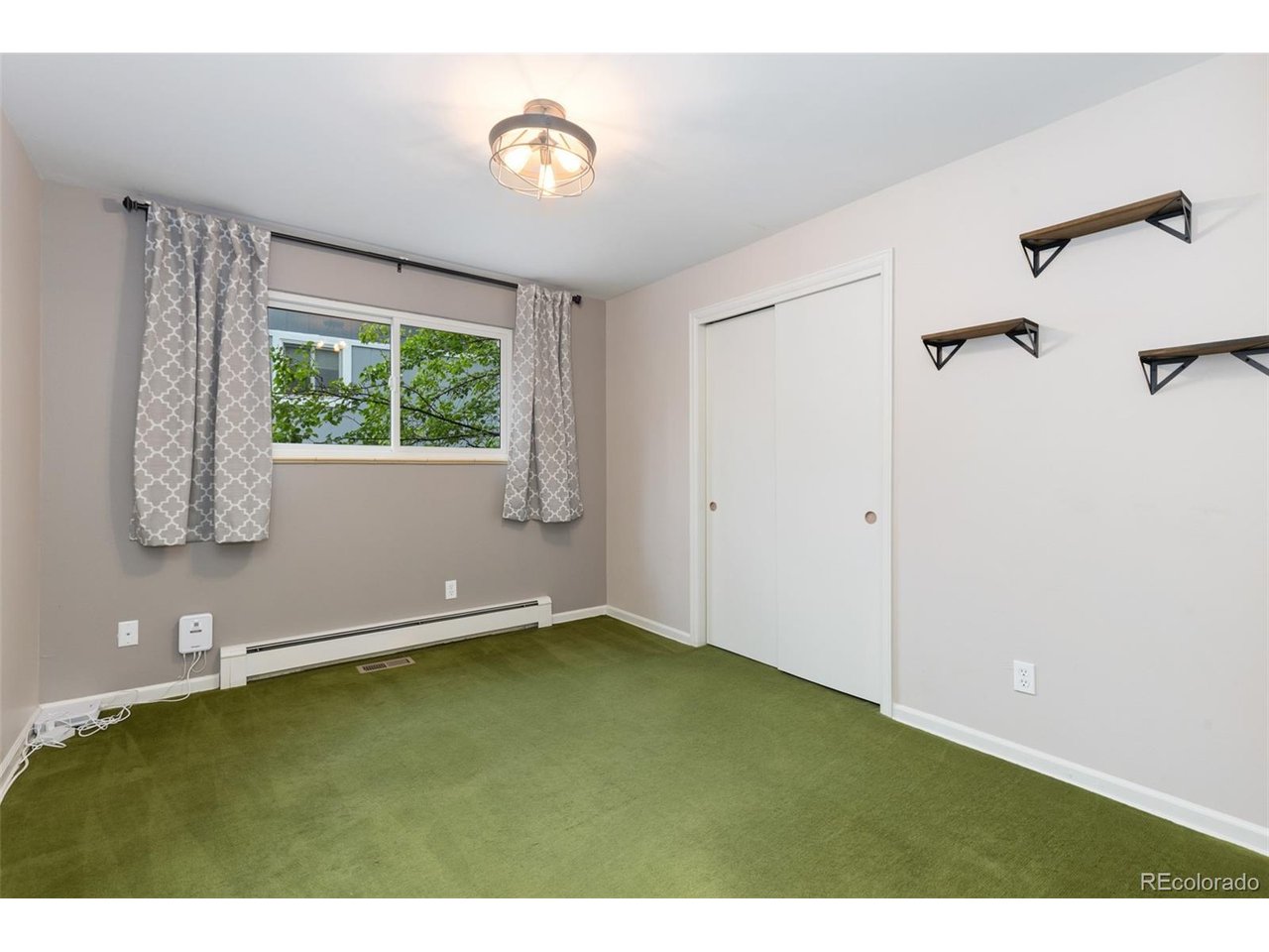 2622 S Brentwood Ct