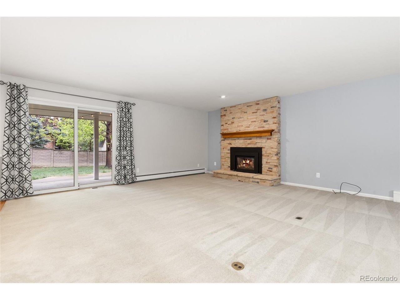 2622 S Brentwood Ct