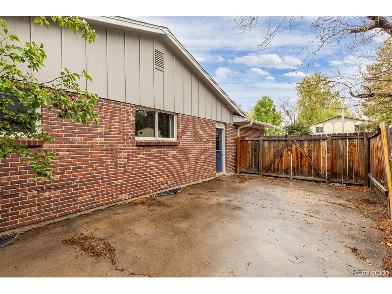 2622 S Brentwood Ct