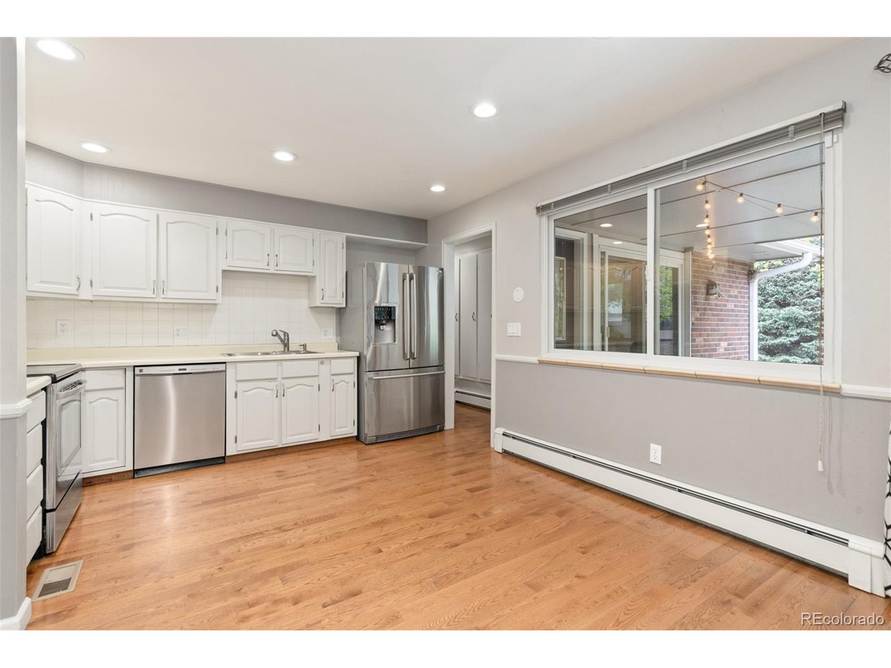 2622 S Brentwood Ct