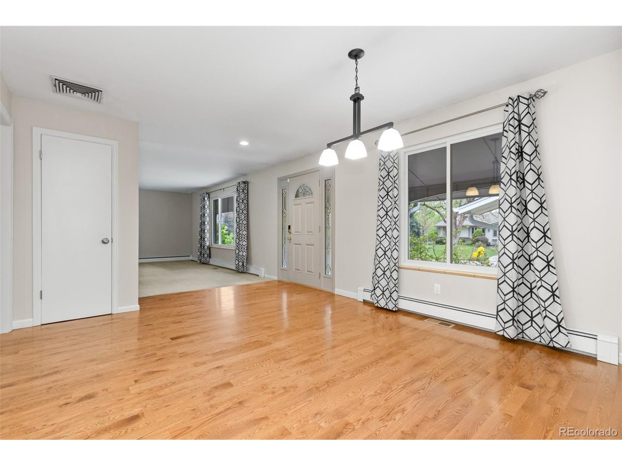 2622 S Brentwood Ct