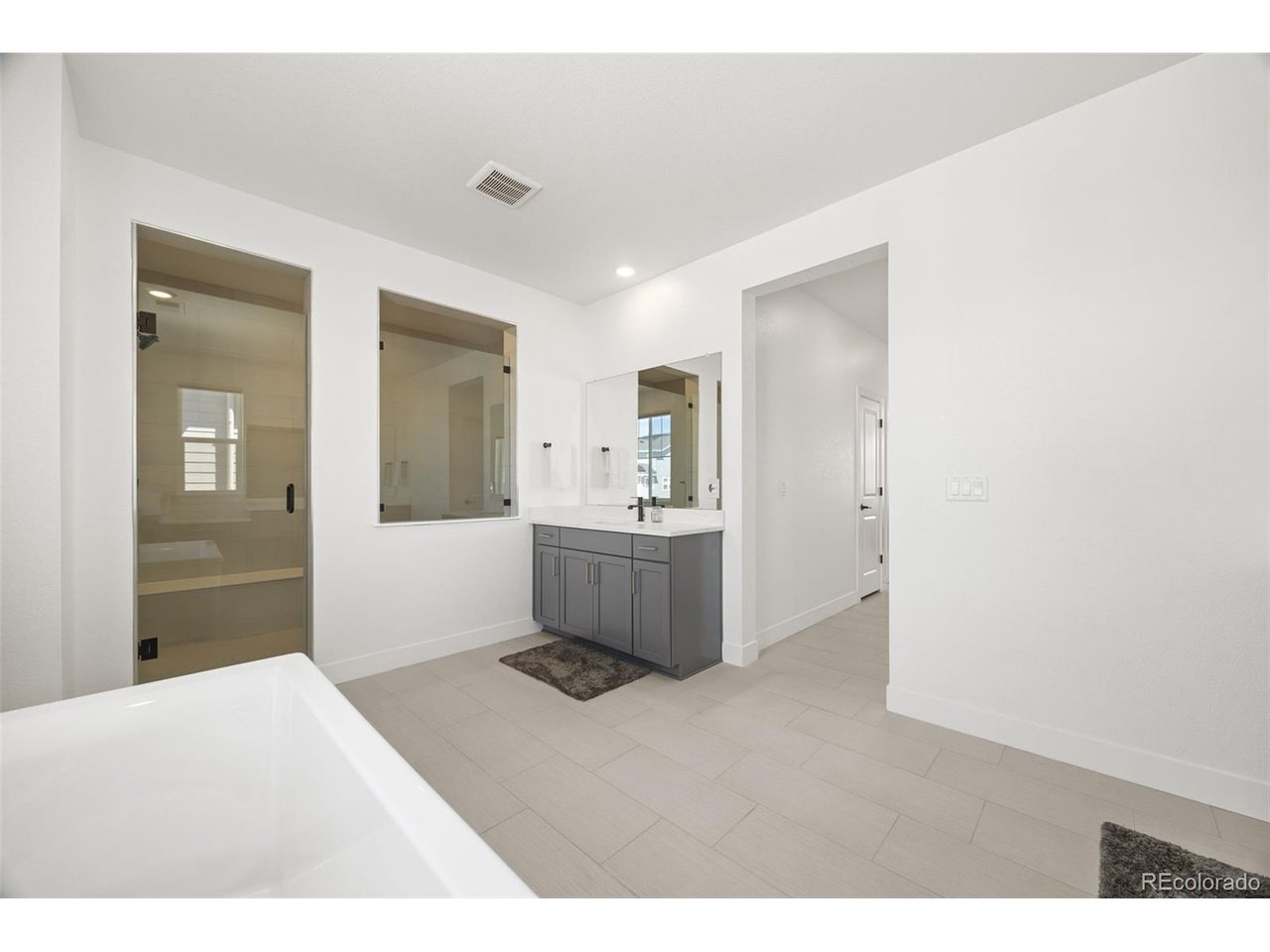 16526 Black Rose Cir