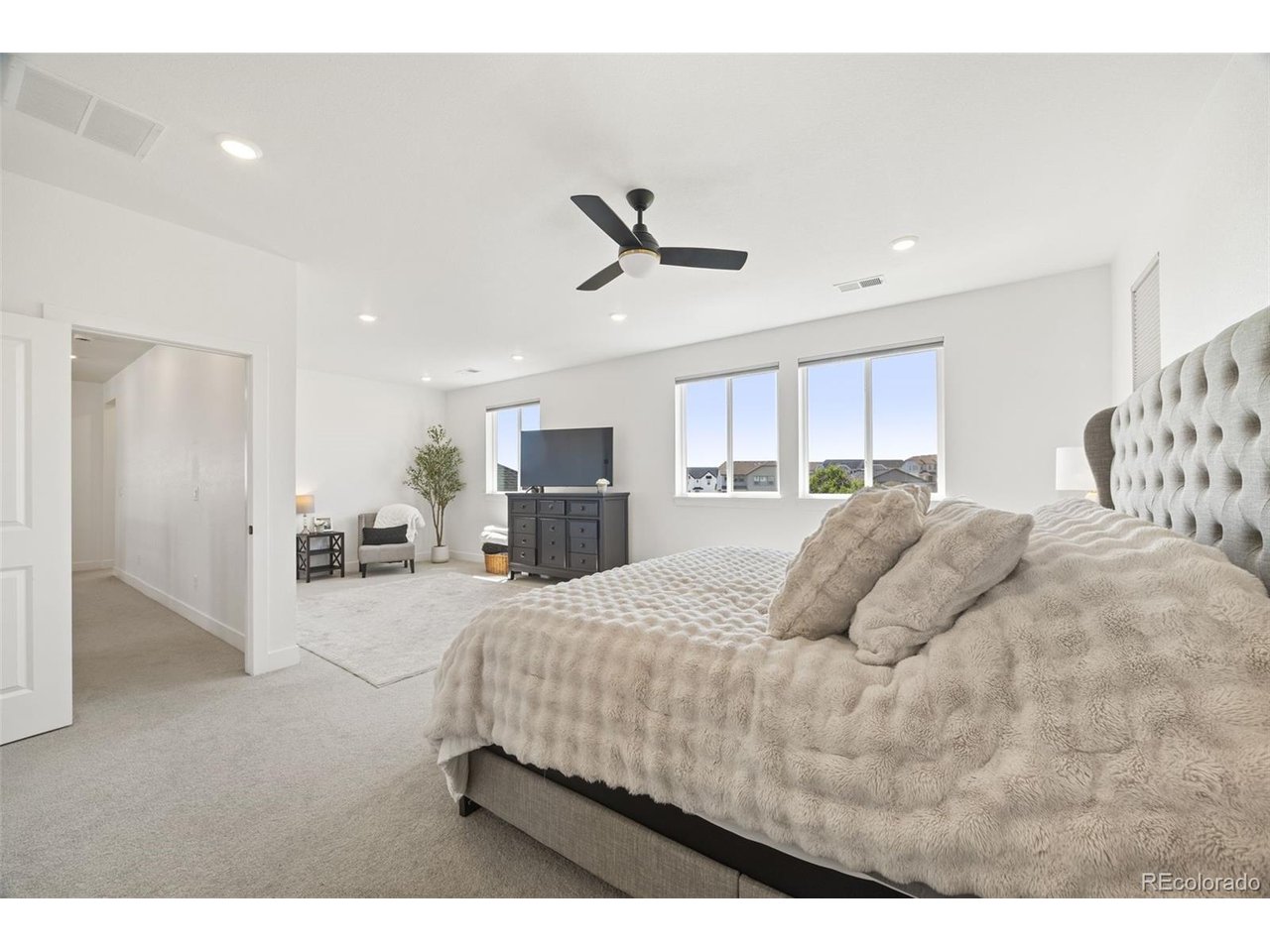 16526 Black Rose Cir