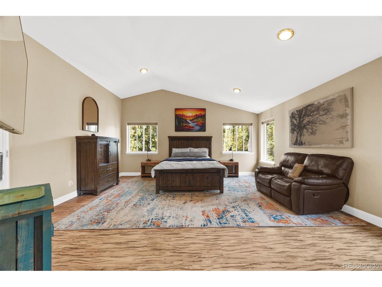 11512 Hannah Dr