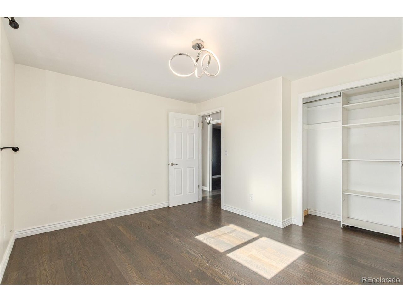 6844 W 76th Pl